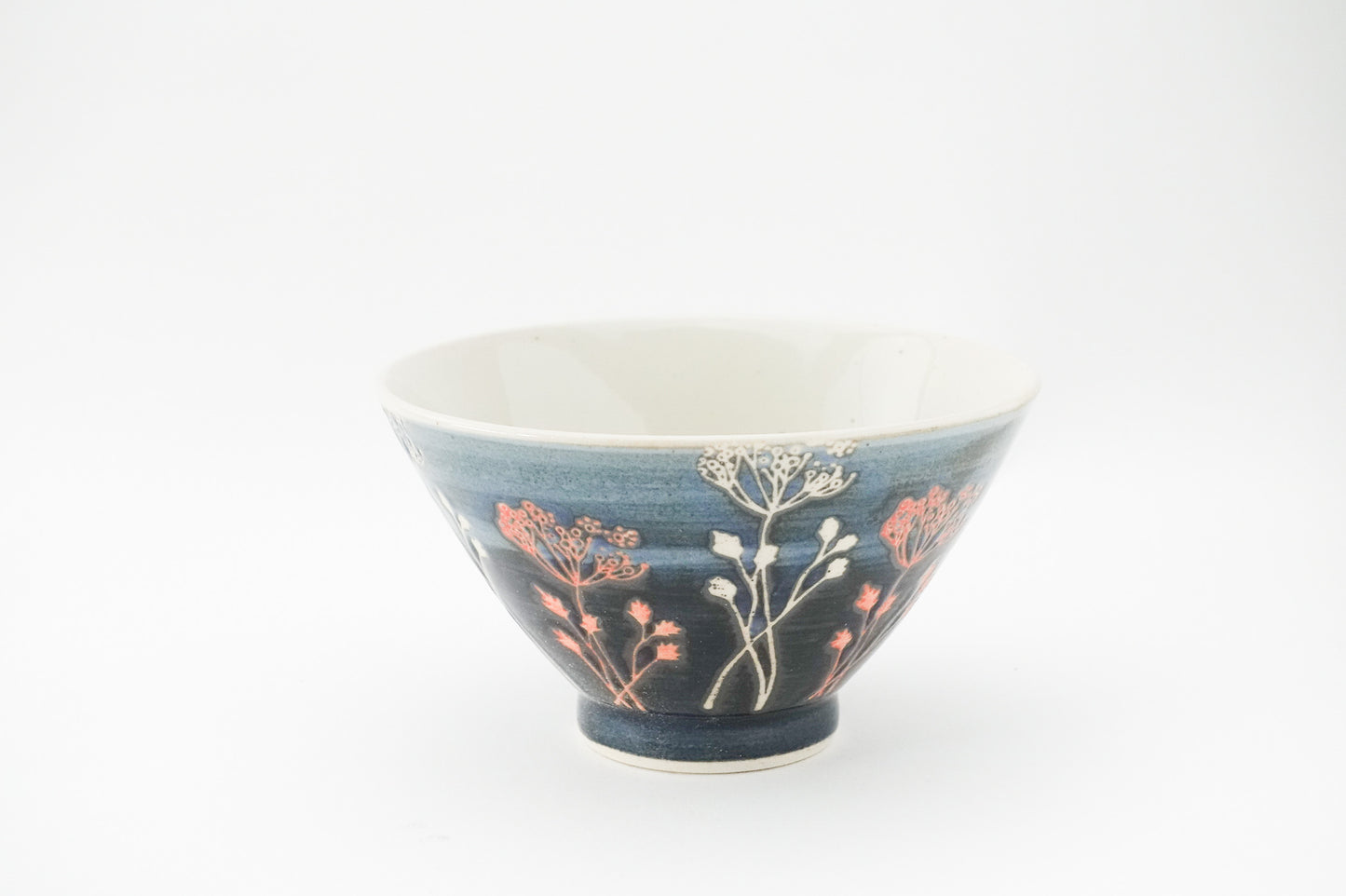 呉須巻小花 ふわり 反飯碗 大