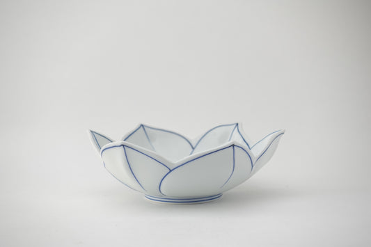 洸琳窯 花紋(青)鉄仙花型小鉢