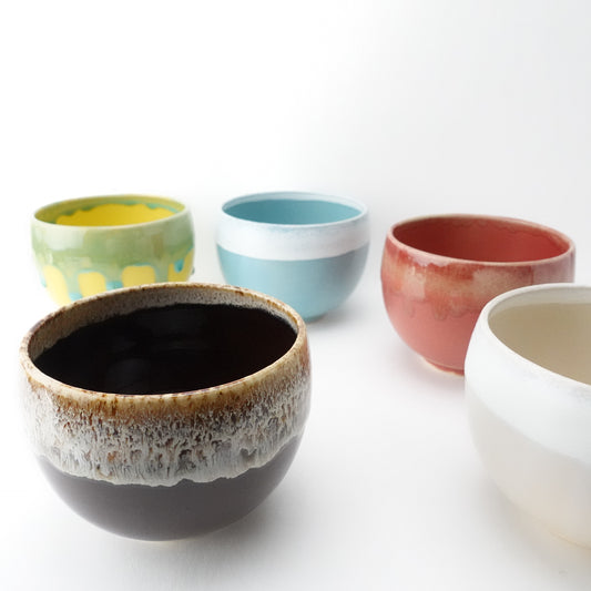 白唐津流し（茶）　丸抹茶碗　波佐見焼　陶器　ボウル　カフェオレボウル